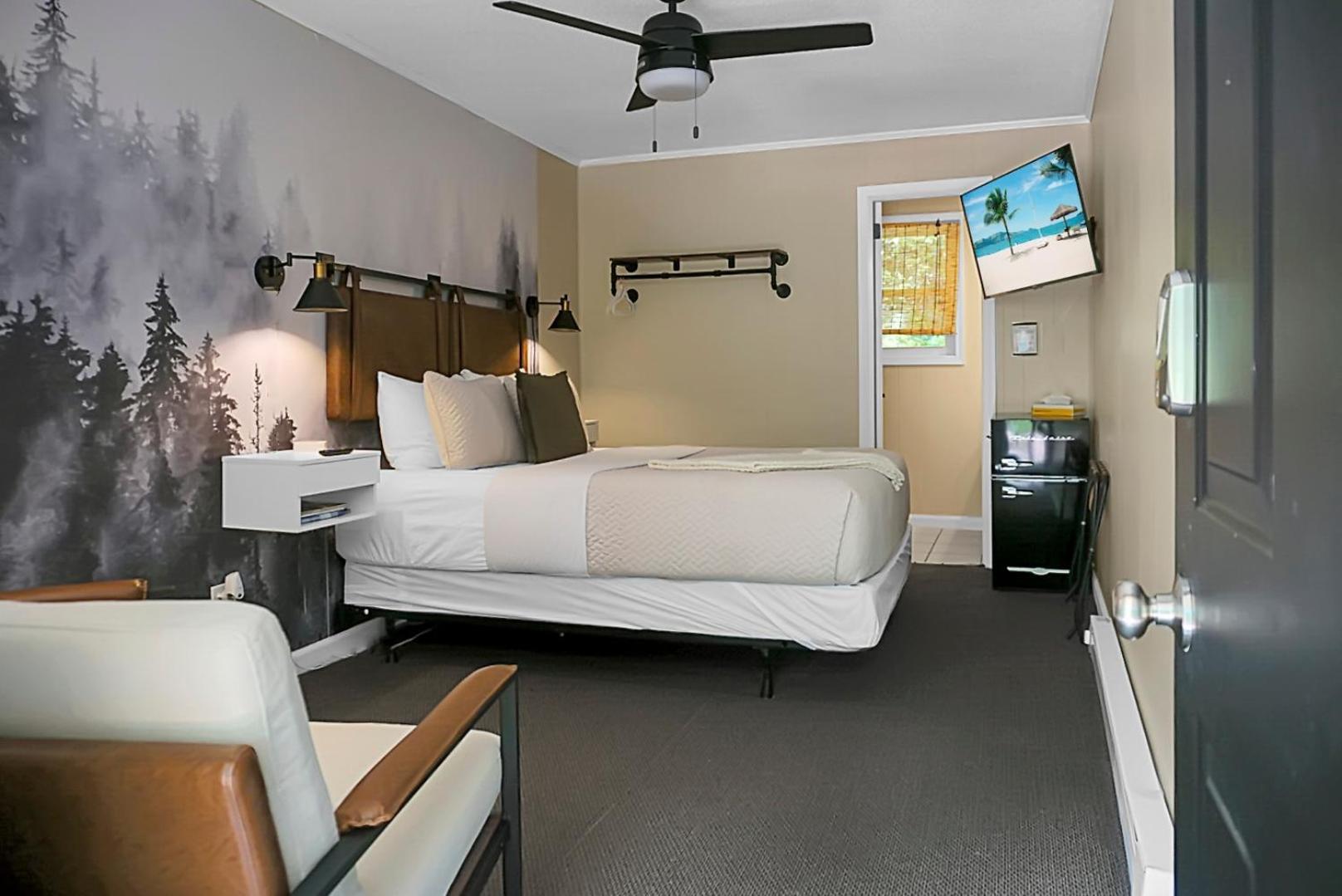 Motel Hickory Falls 2*